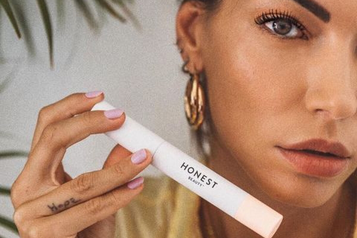 our favorite natural mascaras (1)